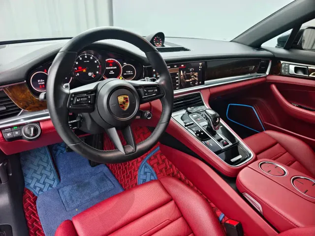 Porsche Panamera — Фото автомобиля 6