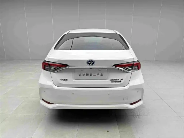 Toyota Corolla — Фото автомобиля 5
