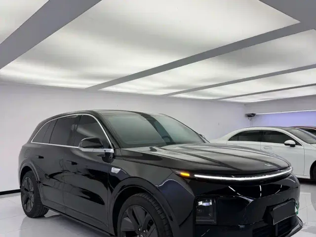 Li Auto L6 — Фото автомобиля 3