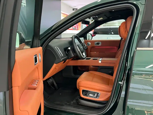 Li Auto L9 — Фото автомобиля 4