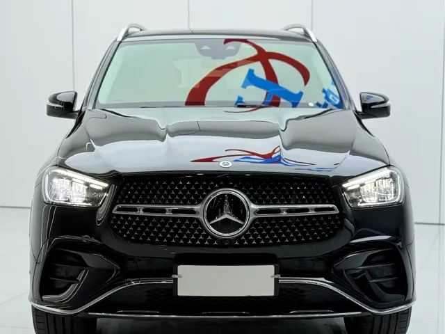 Mercedes-Benz GLE-Class — Фото автомобиля 3