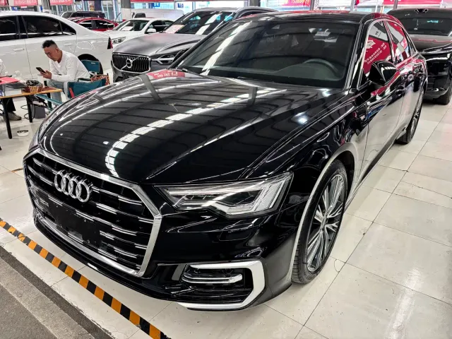 Фотография автомобиля — Audi A6L