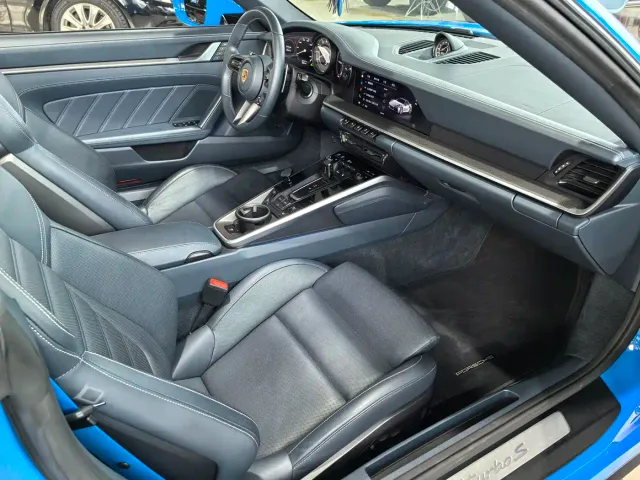 Porsche 911 — Фото автомобиля 27