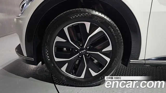 Kia EV6 — Фото автомобиля 5