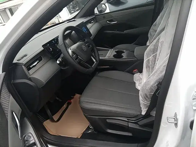 BYD Qin PLUS — Фото автомобиля 15