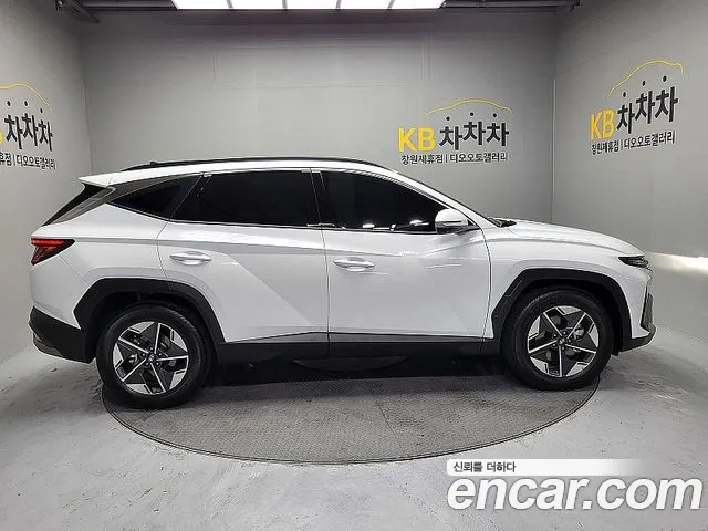 Hyundai Tucson — Фото автомобиля 3