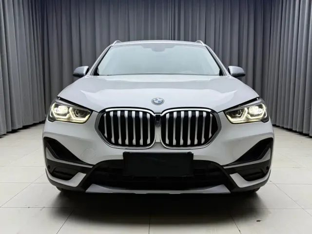 BMW X1 — Фото автомобиля 3