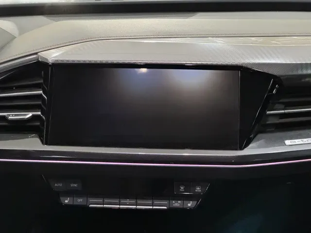 Audi Q4 e-tron — Фото автомобиля 10