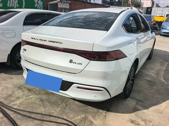BYD Qin PLUS — Фото автомобиля 4