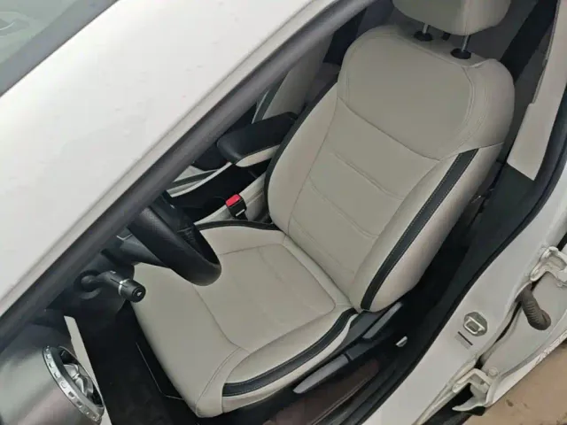 BYD Yuan Pro — Фото автомобиля 14