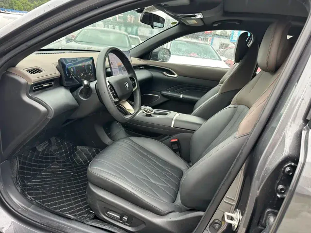 Changan Eado — Фото автомобиля 17