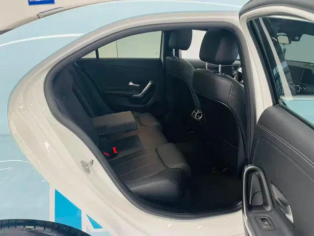 Mercedes-Benz A-Class — Фото автомобиля 12