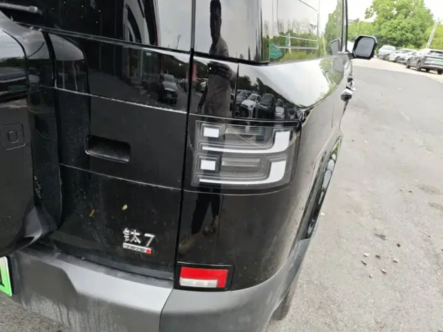 BYD FangChengBao Titanium 7 — Фото автомобиля 7