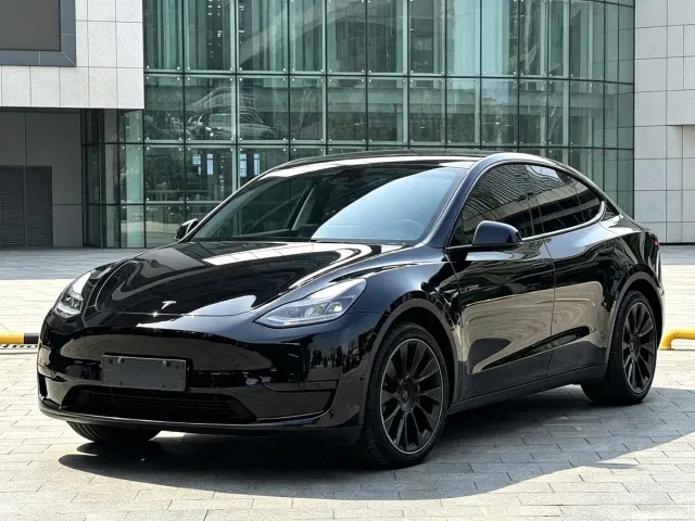 Фотография автомобиля — Tesla Model Y