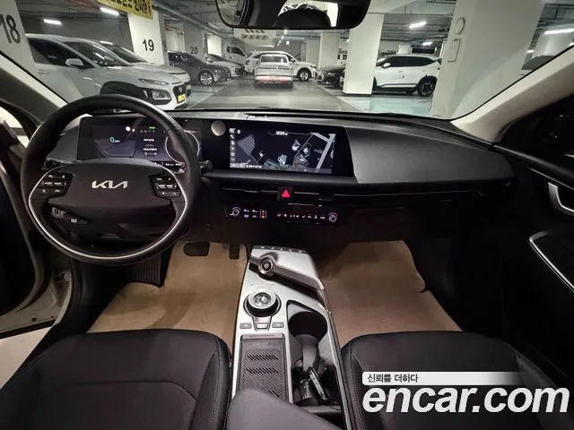 Kia EV6 — Фото автомобиля 6