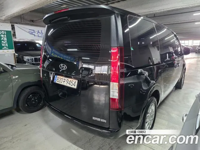 Hyundai Staria — Фото автомобиля 2