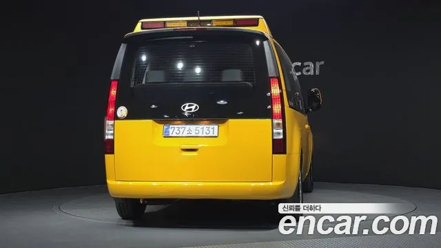 Hyundai Staria — Фото автомобиля 4