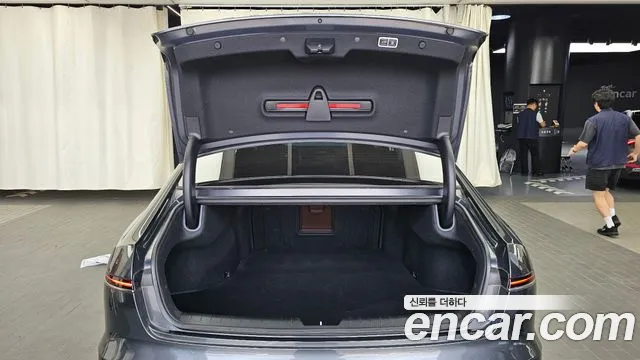 Hyundai Grandeur GN7 — Фото автомобиля 20