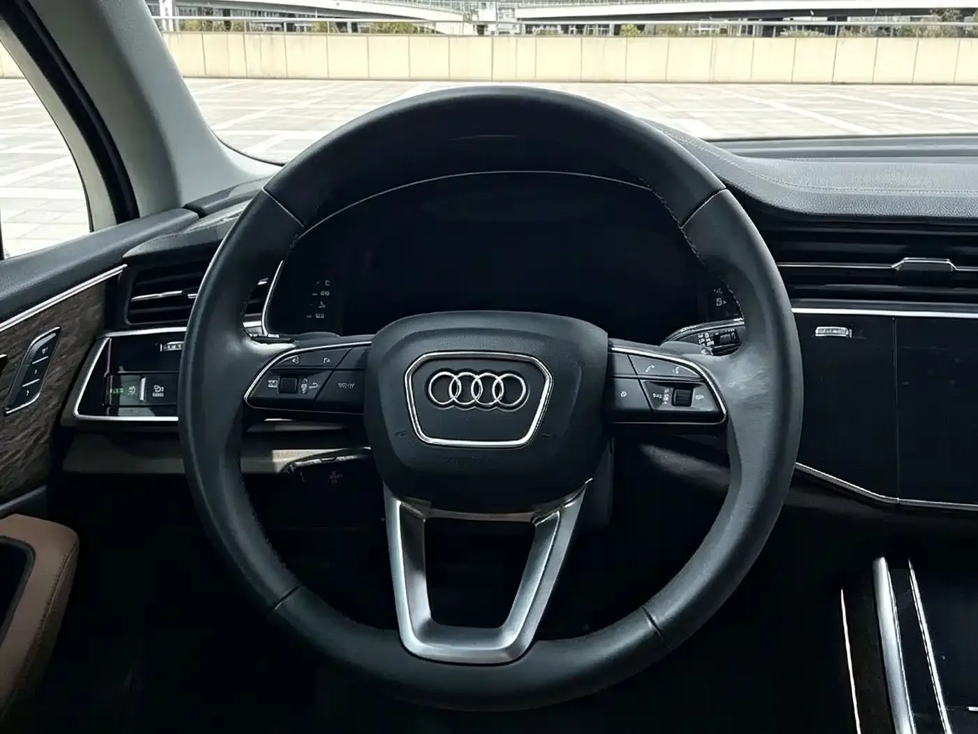 Audi Audi Q7 2023 45 TFSI quattro S line Sport — Фото автомобиля 5