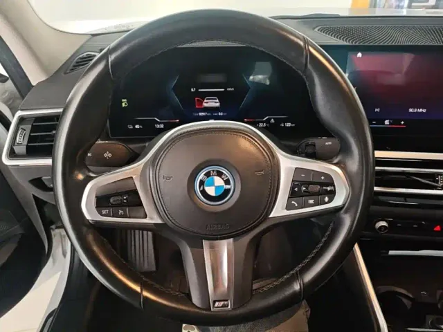BMW i3 — Фото автомобиля 10