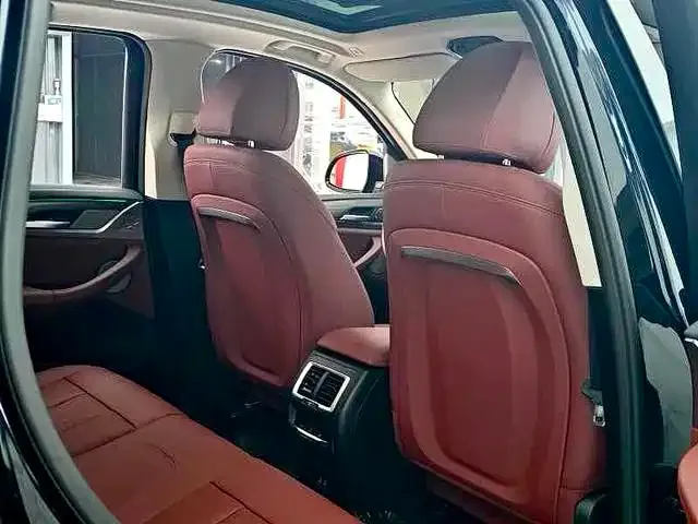 BMW X3 — Фото автомобиля 12