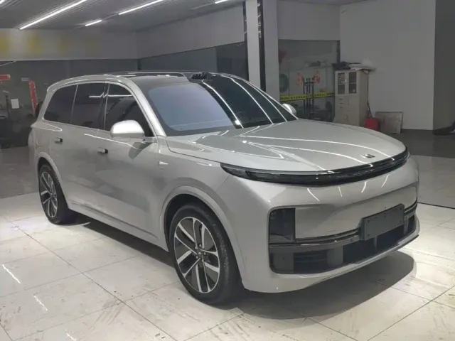 Li Auto L9 — Фото автомобиля 3