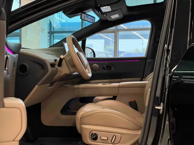 Li Auto i6 — Фото автомобиля 8