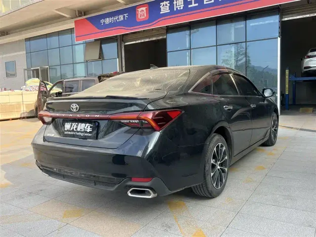 Toyota Avalon — Фото автомобиля 9