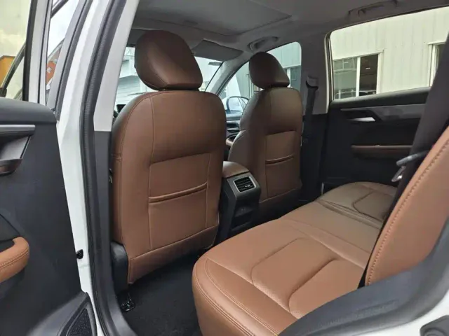 Geely Emgrand X6 2021 Model PRO 1.4T Automatic Premium — Фото автомобиля 5