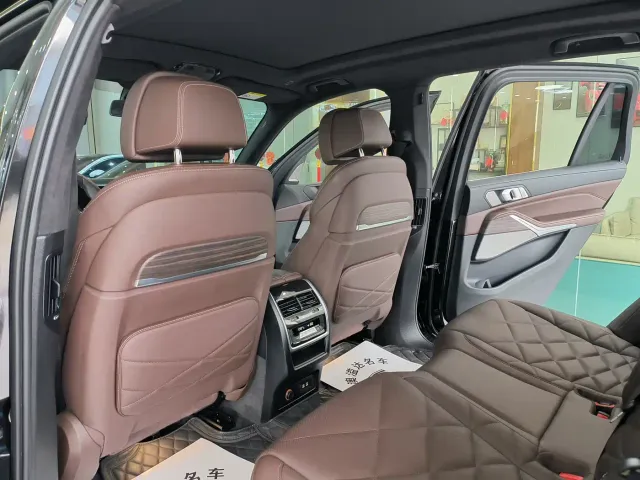 BMW X5 — Фото автомобиля 4
