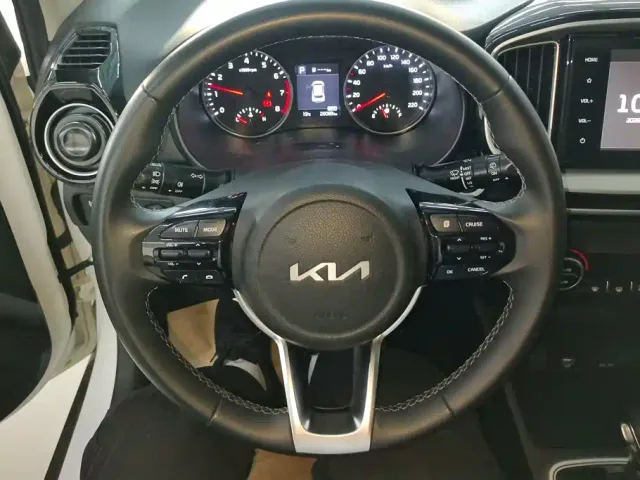 Kia KX1 — Фото автомобиля 15