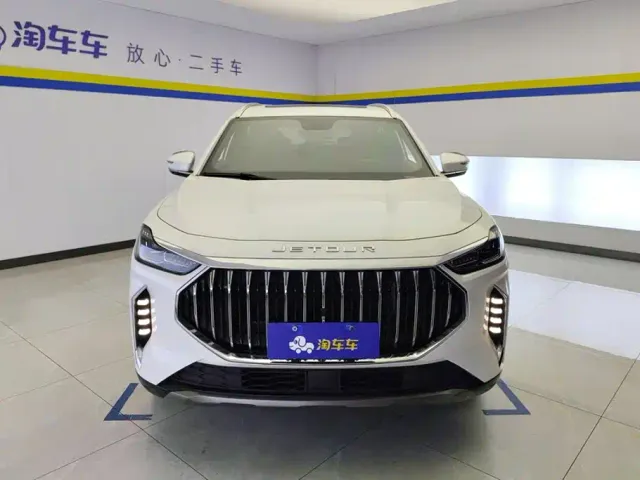 Jetour X70 Plus — Фото автомобиля 2