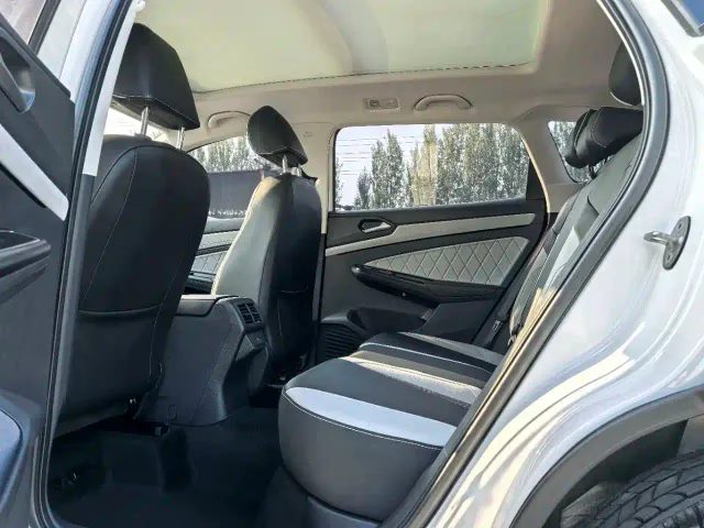 Jetta VS7 — Фото автомобиля 6