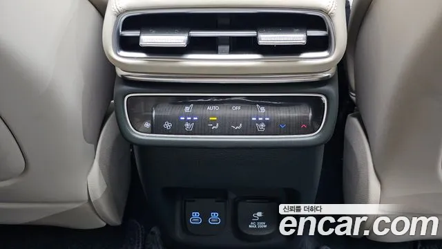 Genesis GV80 — Фото автомобиля 24