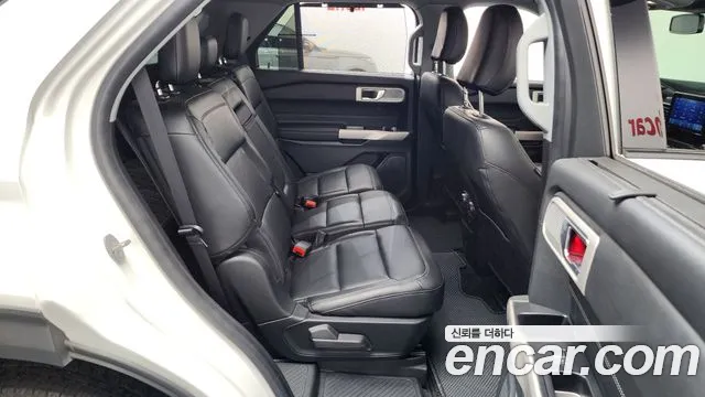Ford Explorer Explorer 6 поколение — Фото автомобиля 12