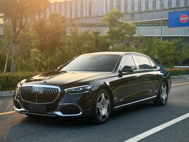 Фотография автомобиля — Mercedes-Benz Maybach S-Class