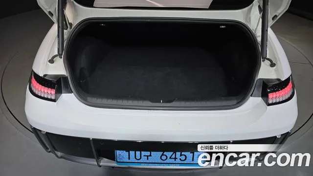 Hyundai Ioniq 6 — Фото автомобиля 27