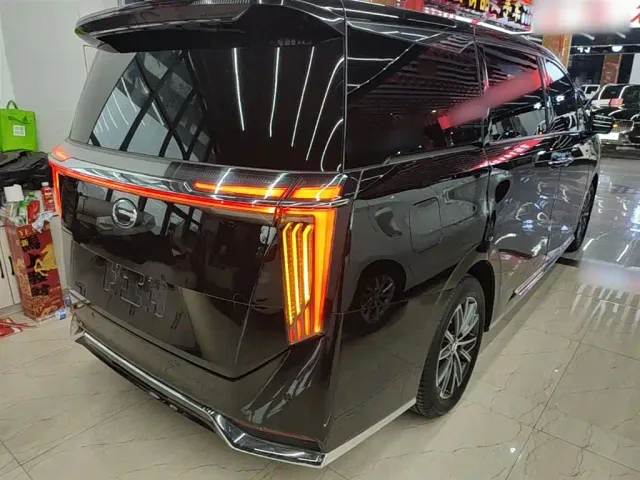 GAC Trumpchi M8 — Фото автомобиля 6
