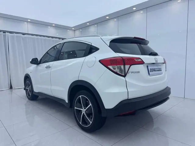 Honda Vezel — Фото автомобиля 6
