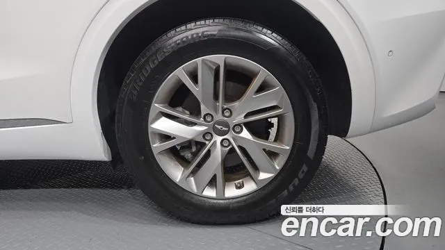 Genesis GV70 — Фото автомобиля 6