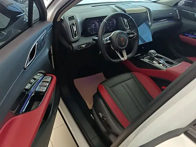 Hongqi HS3 — Фото автомобиля 15