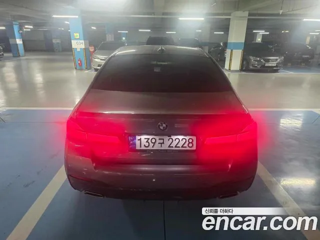 BMW 5 Series G30 — Фото автомобиля 2