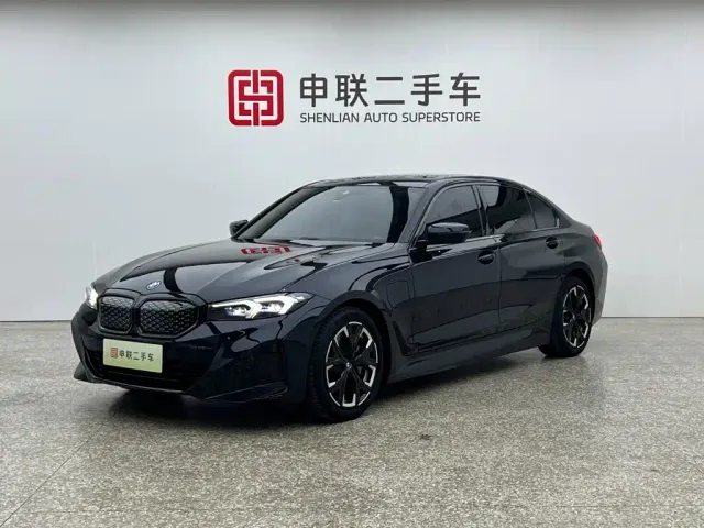 Фотография автомобиля — BMW i3