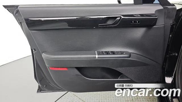 Hyundai Grandeur GN7 — Фото автомобиля 13