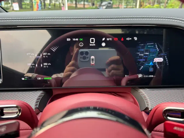 Denza Z9GT — Фото автомобиля 21