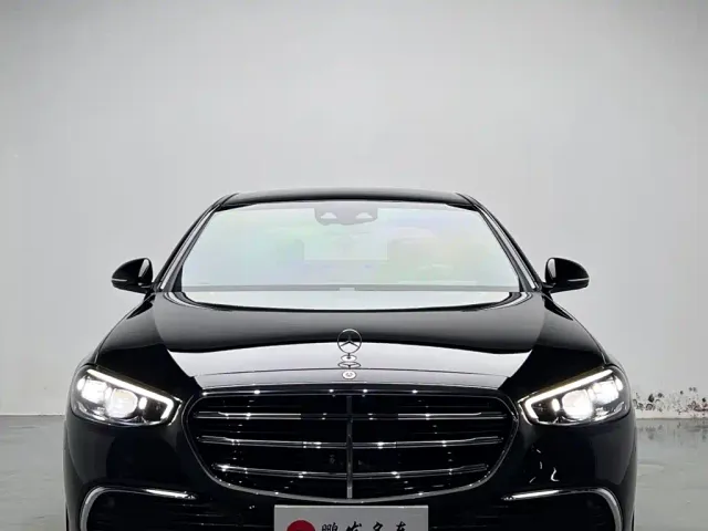 Mercedes-Benz S-Class — Фото автомобиля 2