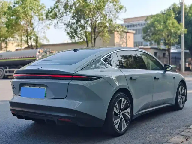 Nio ET5 — Фото автомобиля 11