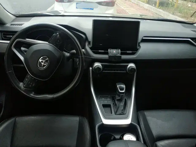 Toyota Wildlander — Фото автомобиля 12