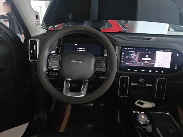 Haval Big Dog — Фото автомобиля 10
