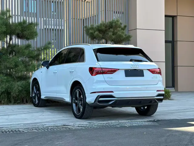 Audi Q3 — Фото автомобиля 5
